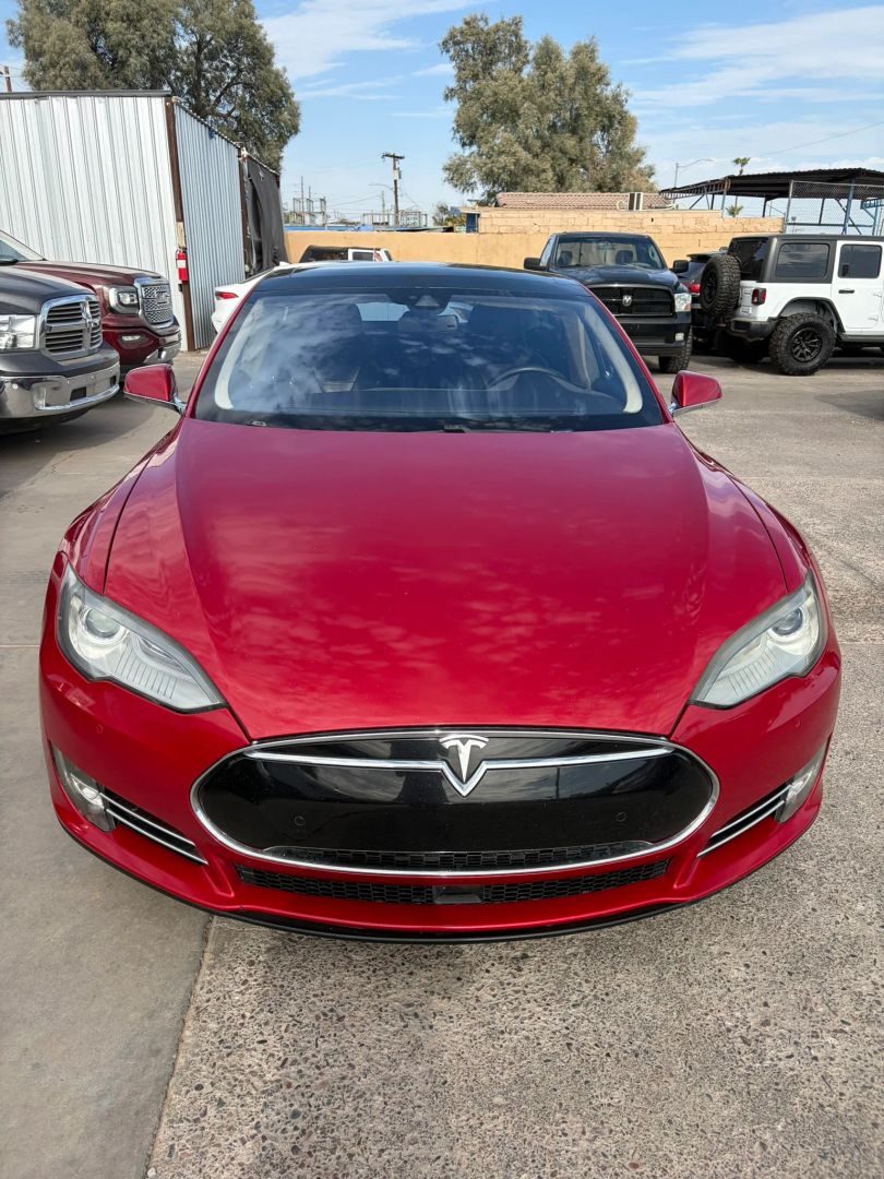 tesla model s 2015 5YJSA1H11FF086678 image tesla model s 2015 5YJSA1H11FF086678 image